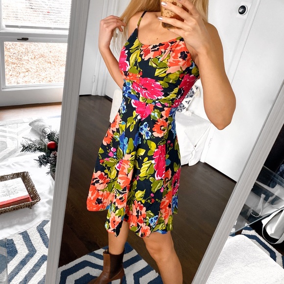 💐 YESSICA BLACK MULTI FLORAL SKATER DRESS! - Picture 4 of 11